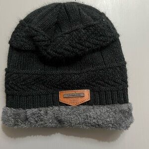 All-Match The pioneer of fashion trends-Black and Gray Knit Beanie